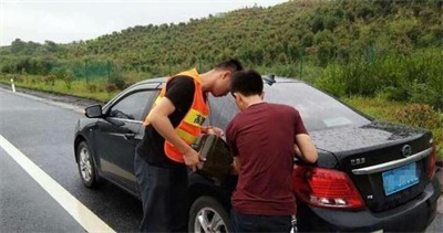 桦川永福道路救援